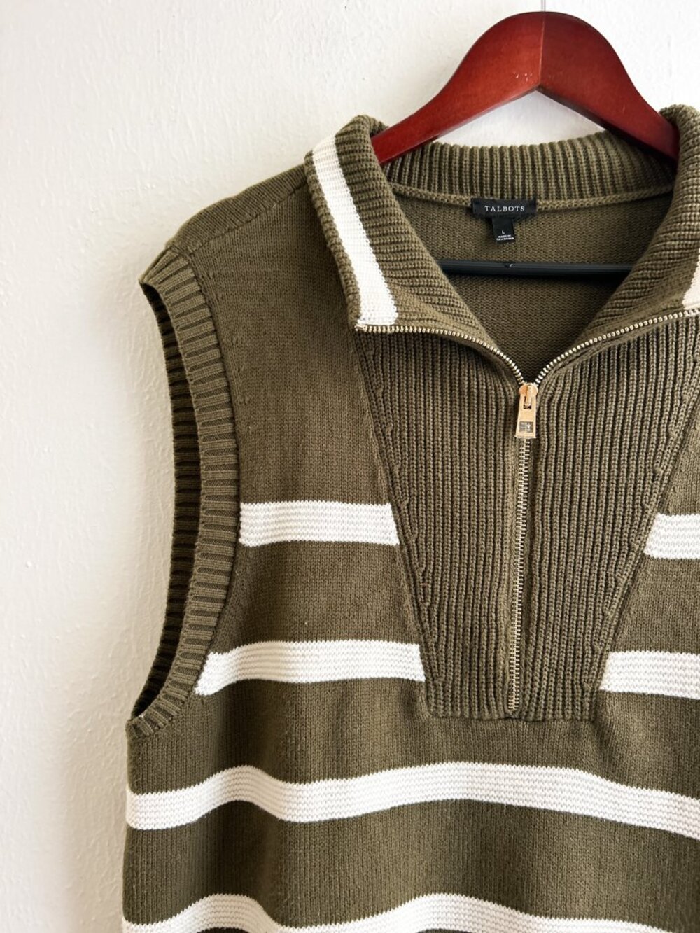 TALBOTS Woman's Half Zip Sweater Vest in Burnt Olive/Ivory SZ L - Picture 4 of 7